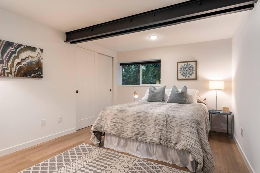 Modern, New & Industrial In Georgetown Ferienhaus *